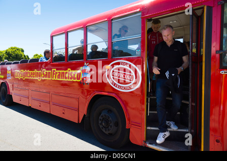 San Francisco - Hop-on / Hop-off-open Top-Tour-Bus. Stockfoto