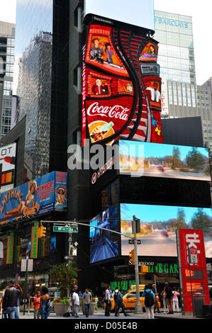 Coca Cola Werbung am Times Square, New York City, USA Stockfoto