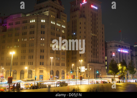 Shanghai China, chinesisches Huangpu Viertel, der Bund, Zhongshan Straße, Goldene Woche am Nationalfeiertag, Gebäude im neoklassizistischen Stil im Art déco-Stil, Skyline der Stadt, Cathay Fa Stockfoto