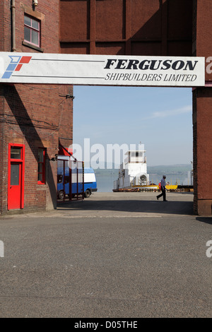 Eingangstor zur ehemaligen Ferguson-Werft, Castle Road, Port Glasgow, Schottland, Großbritannien Stockfoto