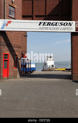 Eingangstor zur ehemaligen Ferguson-Werft, Castle Road, Port Glasgow, Schottland, Großbritannien Stockfoto