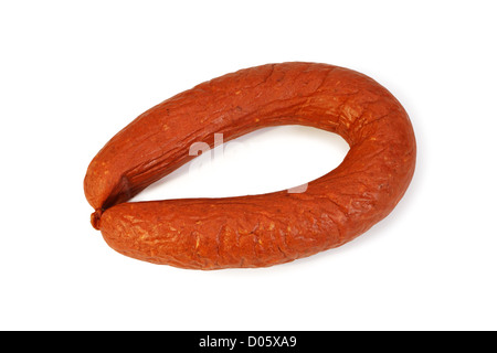 Krakau geräucherte Wurst isoliert auf weißem Hintergrund Stockfoto