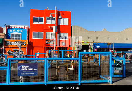 Venice Beach, LA, Kalifornien Badeort - Muscle Beach Übung Zone erstellt von Joe Weider, der Bodybuilder. Stockfoto