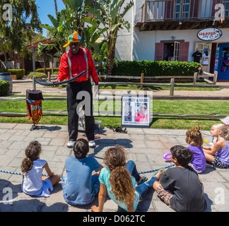 San Diego Seaport Village - Ballon-entertainer Stockfoto