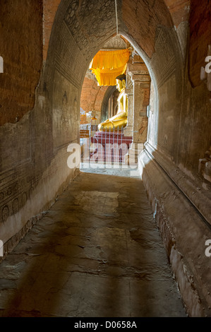 Innenraum des Htilominlo Tempel in Bagan Myanmar Burma Stockfoto