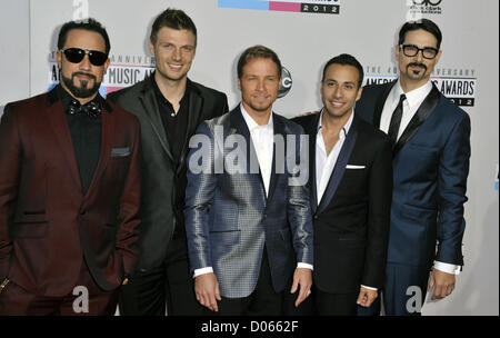 18. November 2012 - Los Angeles, Kalifornien, USA - AJ McLean, Nick Carter, Howie Dorough, Brian Littrell und Kevin Richardson von Backstreet Boys besuchen zum 40. Jahrestag American Music Awards - Ankünfte im Nokia Theatre in Los Angeles, Kalifornien am 18. November 2012 statt. 2012 (Kredit-Bild: © D. Long/Globe Photos/ZUMAPRESS.com) Stockfoto