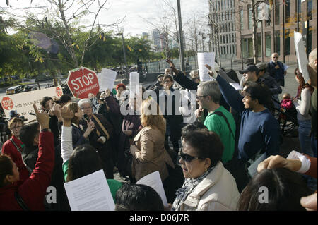 Barcelona, Spanien. 19. November 2012. PAH, Änderung von Zwangsräumungen Plattform hilft den Menschen je nach der Räumung durch Spanien Argumente vor Gericht heute gleichzeitig zu präsentieren. Barcelona, Spanien Stockfoto