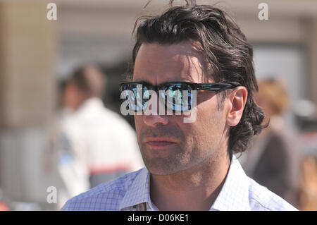 18. November 2012 - San Antonio, Texas, USA - Indianapolis 500 Sieger DARIO FRANCHITTI tourt die Boxengasse von der neuen Leitung von Amerikas vor dem Start des United States Grand Prix. (Bild Kredit: Robin Jerstad/ZUMAPRESS.com ©) Stockfoto