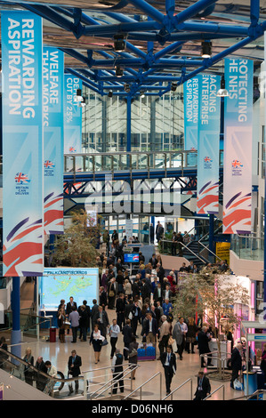 Der Parteitag der konservativen, Birmingham. Bei der ICC und Symphony Hall. Stockfoto