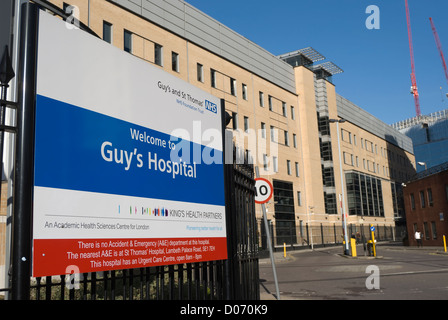 Willkommen Sie bei Kerls Krankenhaus Zeichen außerhalb des Krankenhauses in Southwark, London, england Stockfoto