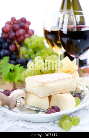 Traubenmost, Wein und Käse Stockfoto