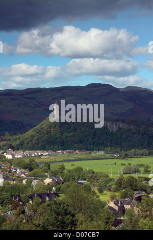 Das Wallace-Monument und die Ochil Hills von Stirling Castle Stockfoto