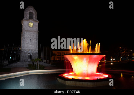 Seymour Brunnen und Denkmal Uhrturm, Seymour Square, Blenheim, Marlborough, Südinsel, Neuseeland Stockfoto