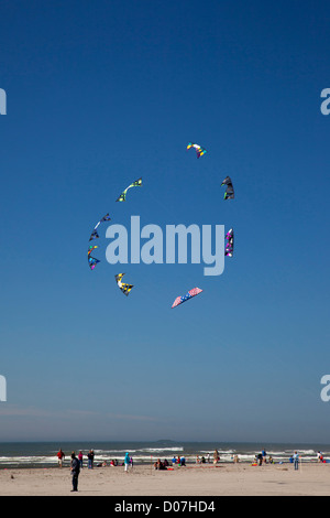 WA, Long Beach, internationalen Drachenfestival, Quad Linie Lenkdrachen Stockfoto