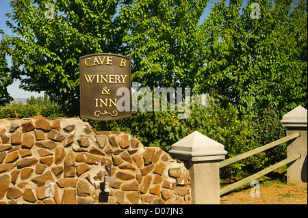 USA, Washington, Columbia Valley. Höhle B Estate Winery ist ein preisgekröntes Boutique-Weingut Stockfoto