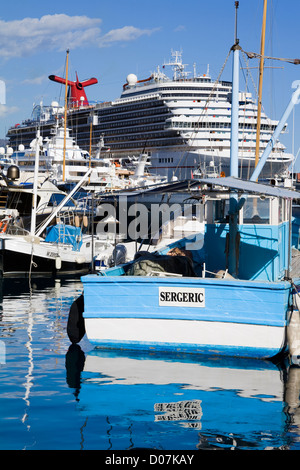 Angelboot/Fischerboot in Port de Monaco, Monte Carlo Stadt, Monaco, Europa Stockfoto