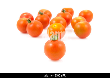 Handvoll frische Kirschtomaten auf weißem Hintergrund Stockfoto