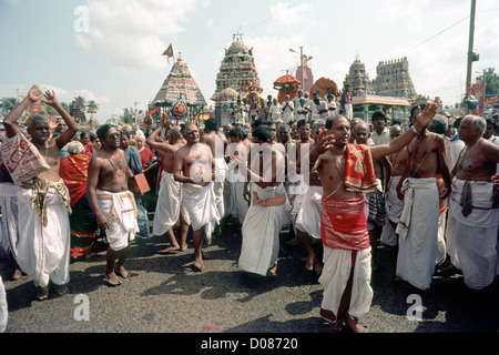 Prozession im Mahamaham Festival in Kumbakonam, Tamil Nadu, Indien. Stockfoto