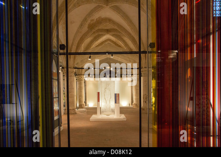 DAS INTERNATIONALE ZENTRUM FÜR GLASMALEREI KÖNNEN BESUCHER ENTDECKEN SIE KUNST TECHNIKEN GLASMALEREI MACHEN. SONDERAUSSTELLUNG: Stockfoto