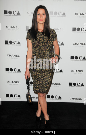 Rhona Mitra MOCA jährlichen Gala der Künstler Museum geschieht – Ankünfte Los Angeles, Kalifornien - 13.11.10 Stockfoto