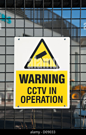 Ein Schild "Warnung CCTV In Betrieb" Stockfoto