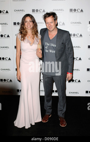 Doug Aitken MOCAs jährlichen Gala der Künstler Museum geschieht – Ankünfte Los Angeles, Kalifornien - 13.11.10 Stockfoto