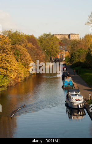 Ein Blick auf Nottingham Kanal mit Nottingham Castle Museum im Hintergrund. Stockfoto