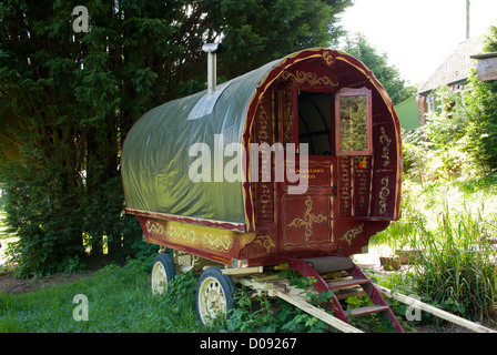 Zigeunerwagen, Blackberry Holz, East Sussex, England. Stockfoto