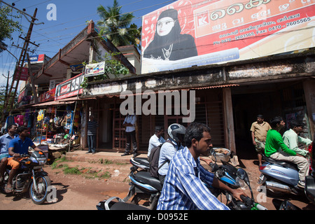 STRAßENSZENE IN PARAVUR KERALA SÜD-INDIEN ASIEN Stockfoto