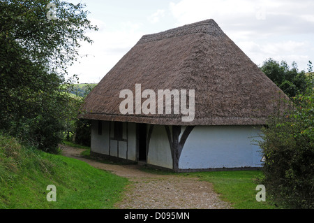 Frühen fünfzehnten Jahrhundert Halle von Boarhunt im Weald und Downland Open Air Museum rekonstruiert. Stockfoto