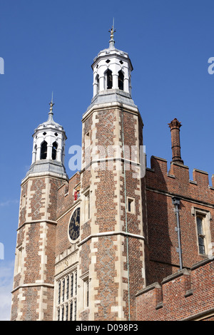 DAS HAUPTGEBÄUDE AM ETON COLLEGE ANGESEHENE SCHULE BESUCHTE PRINZEN HARRY WILLIAM DAVID CAMERON PREMIERMINISTER GEORGE ORWELL Stockfoto