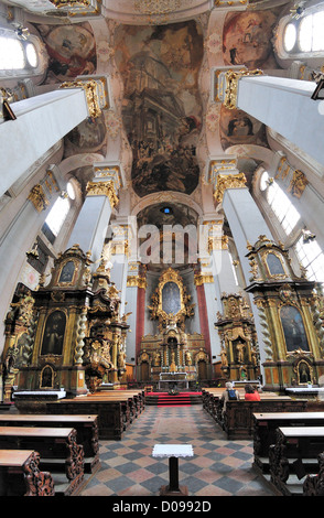 Prag, Tschechische Republik. Kostel Sv Jilji / St Giles Kirche (14thC; Innenraum umgebaut 1733) Stockfoto