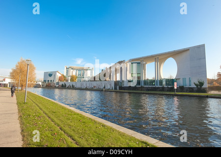 Spree und Bundeskanzleramt in Berlin, Deutschland Stockfoto