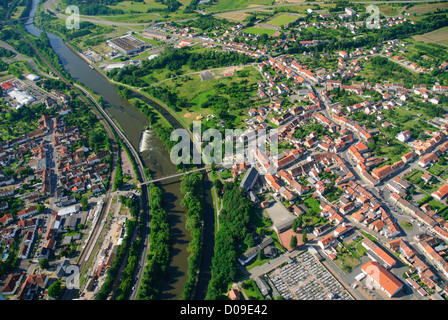 Sarre-Fluss, die Grenze mit Frankreich und Deutschland, KLeinblittersdorf (Deutschland, rechts) und Deutsch (Frankreich, links) Stockfoto