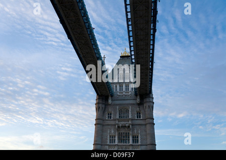 Strukturdetails der Tower Bridge, London Stockfoto