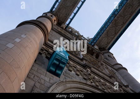 Strukturdetails der Tower Bridge, London Stockfoto