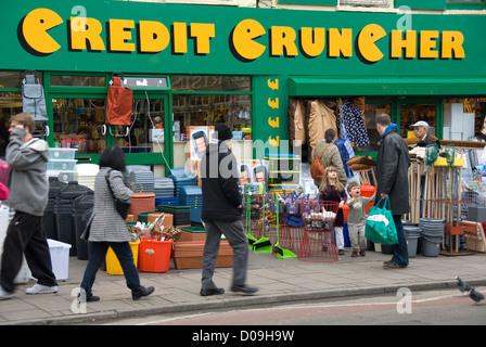 Kredit-Cruncher-Shop, Bristol, England, UK Stockfoto