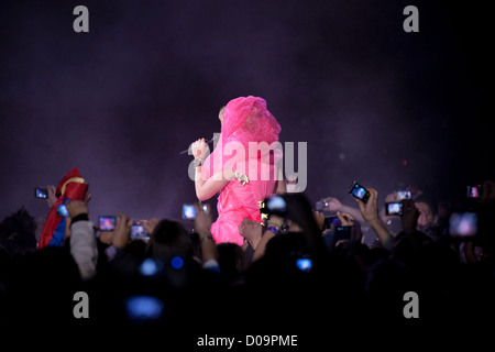 Shakira, die live auf Pavilhao Atlantico. Lissabon, Portugal - 21.11.10 Stockfoto