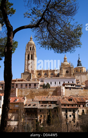 Altstadt und Kathedrale von Segovia Castilla Leon Spanien Centro Histórico y Catedral de Segovia Castilla Leon España Stockfoto