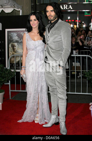 Katy Perry und Russell Brand Los Angeles Premiere von "The Tempest" statt an der El Capitan Theatre Hollywood, California- Stockfoto