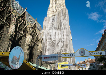 Österreich, Wien, Stephansdom, Steffl Kirtag Stockfoto