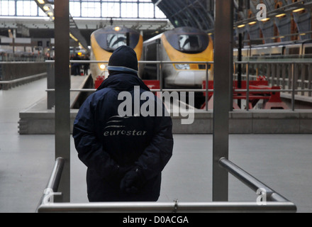 Eurostar Dienstleistungen annulliert. Eurostar abgesagt wegen schlechten Wetters im Vereinigten Königreich alle Leistungen von Kings Cross Stockfoto