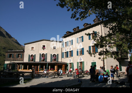 Rifugio Ai Forni, Valfurva, Nationalpark Stilfser Joch, Lombardei, Italien Stockfoto