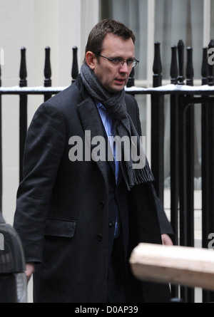 David Camerons Kommunikationsdirektor Andy Coulson kommt an der Downing Street in London, England - 03.12.10 Stockfoto