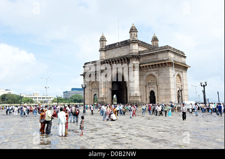 Das Gateway of India ist ein Denkmal errichtet während des britischen Raj in Mumbai, Indien. Stockfoto