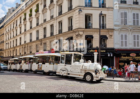 Der kleine Zug von Montmartre (Le Petit Train de Montmartre) Paris Frankreich EU Europa Stockfoto