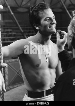 PAT BOONE am Set von 1962 Film The Main Attraction Stockfoto