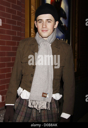 Reeve Carney Vorschau Erstaufführung des Broadway-musical-Produktion von "Spider-Man Turn Off The Dark" auf das Foxwoods Stockfoto