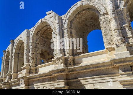 Römische Arena / Amphitheater in Arles, Provence, Frankreich Stockfoto