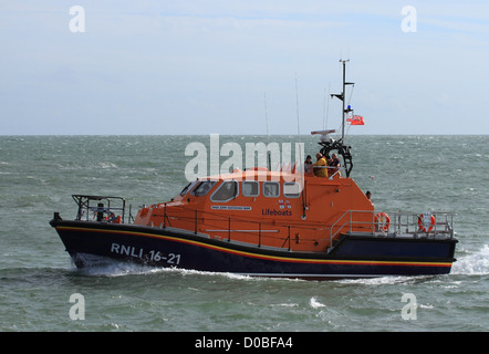 RNLB John Buchanan Barr Wiedereinstieg in Portpatrick Liegeplatz. Stockfoto